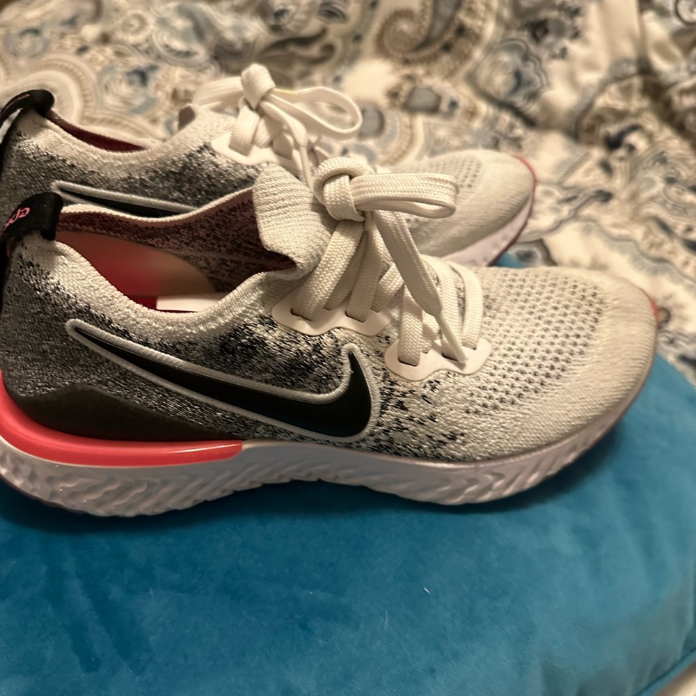 Nike women’s